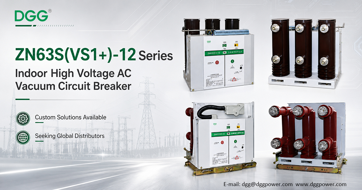 Outdoor vacuum circuit breaker with CT and voltage sensing configuration